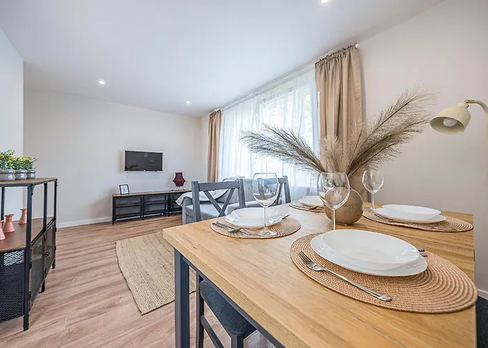 Hello So Close Apartman *