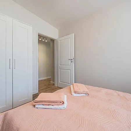 Hello So Close * Gdansk