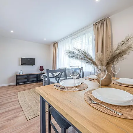 Hello So Close Apartment *