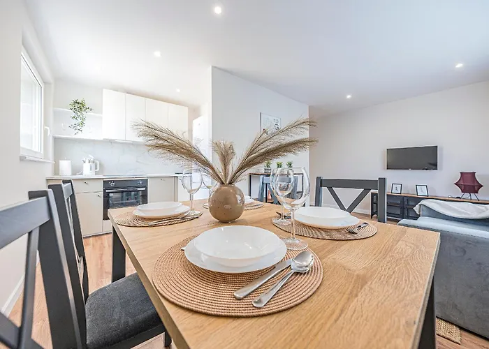 Hello So Close 그단스크