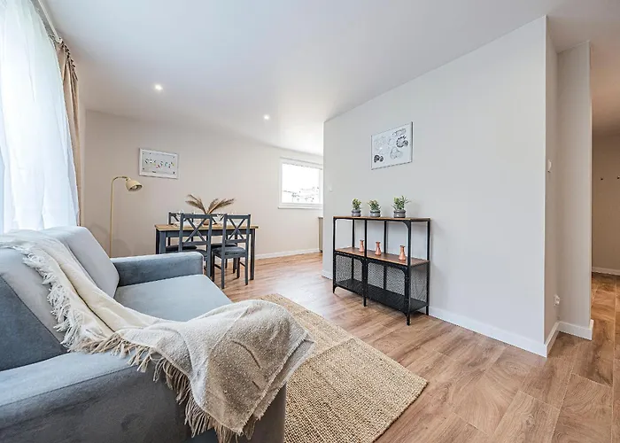 Hello So Close 그단스크