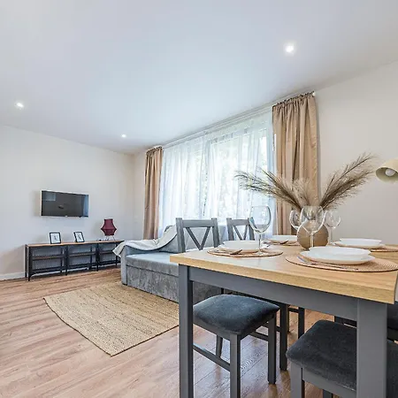 Hello So Close * グダニスク